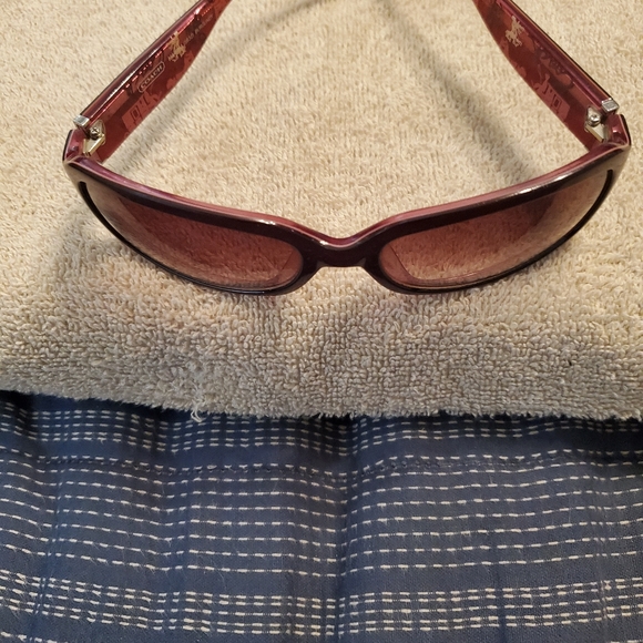 Coach sunglasses - Picture 3 of 5